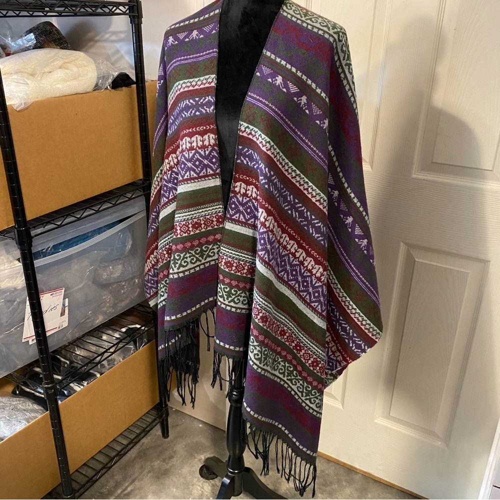 Woman’s Poncho Aztec Open Cardigan Shawl Shrug Flowy Tassels Oversized Print OS